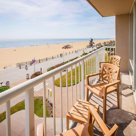 Hampton Inn Virginia Beach Oceanfront North Екстер'єр фото