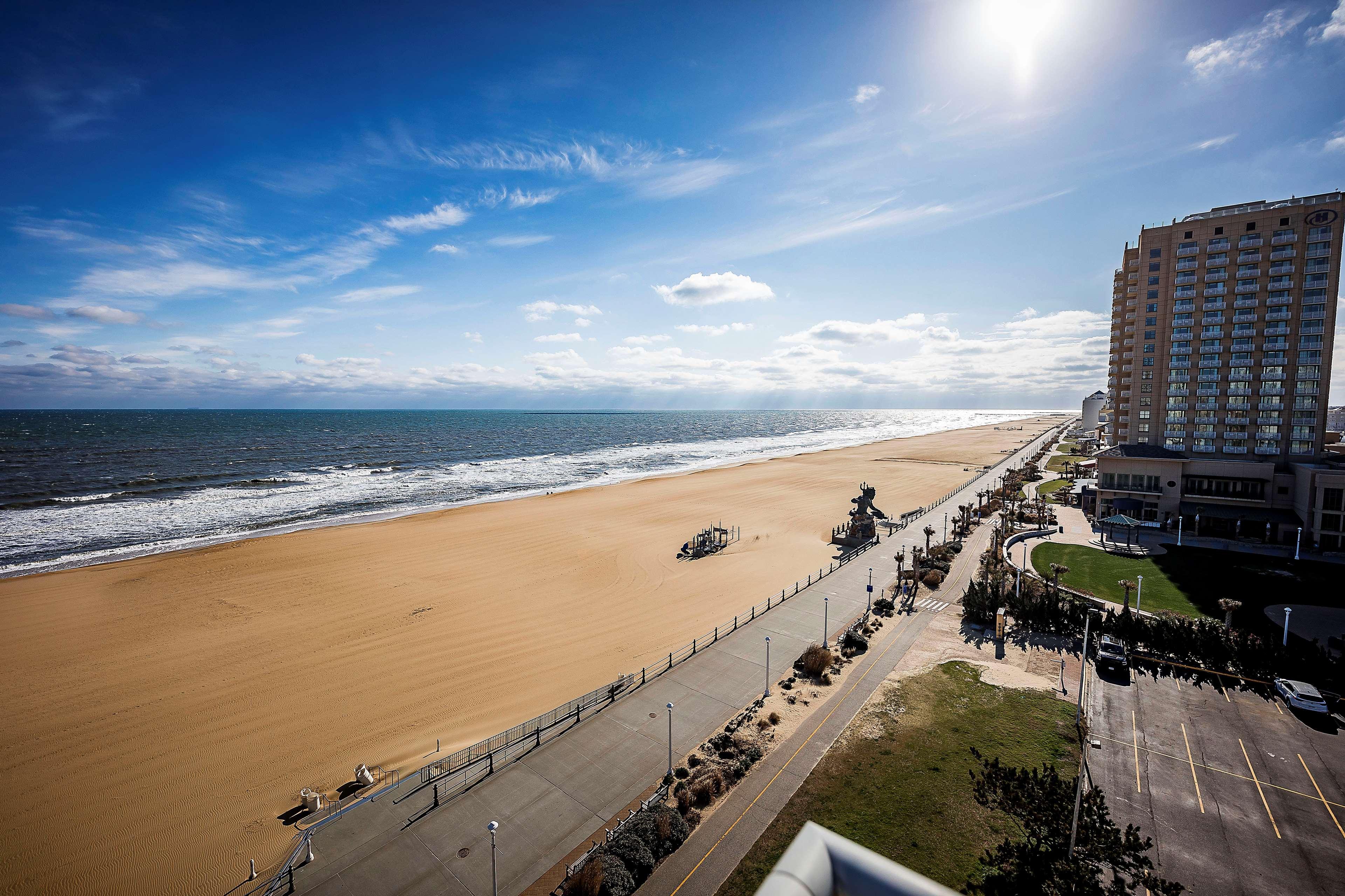 Hampton Inn Virginia Beach Oceanfront North Екстер'єр фото