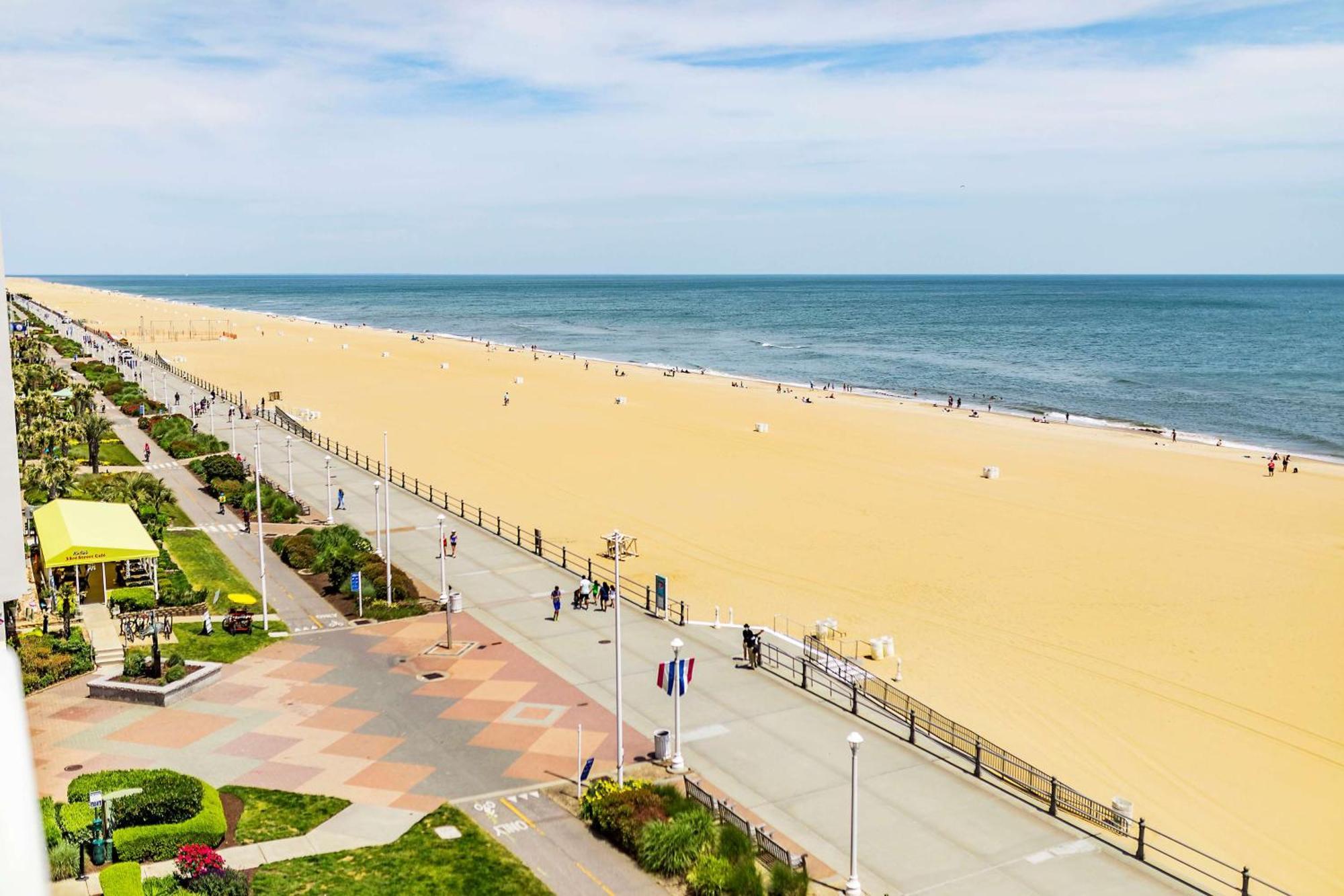 Hampton Inn Virginia Beach Oceanfront North Екстер'єр фото